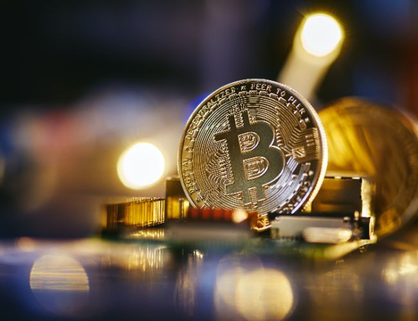 Bitcoin NVT Flashes Buy Signal, Bottom In? Bitcoin NVT Flashes Buy Signal, Bottom In?