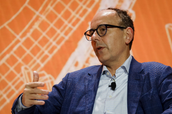 VanEck CEO Managing $76 Billion Predicts All-Time High Date for Bitcoin (BTC) Price VanEck CEO Managing $76 Billion Predicts All-Time High Date for Bitcoin (BTC) Price