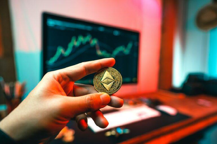 Ethereum (ETH) Price Could Skyrocket to $3,500 After Breaking Out of Key Pattern, Says Crypto Analyst Ethereum (ETH) Price Could Skyrocket to $3,500 After Breaking Out of Key Pattern, Says Crypto Analyst