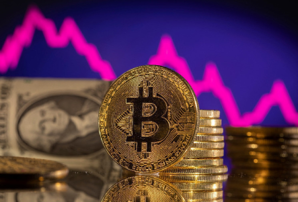 Bitcoin Dominance Surges Past 51% In Pre-Halving Phase, What's Next? Bitcoin Dominance Surges Past 51% In Pre-Halving Phase, What's Next?