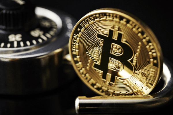 Bitcoin Miners Sell 10,600 BTC, Worth $455.8M in Crypto Renaissance Bitcoin Miners Sell 10,600 BTC, Worth $455.8M in Crypto Renaissance